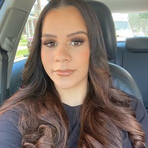 Meet your Posher, Emely